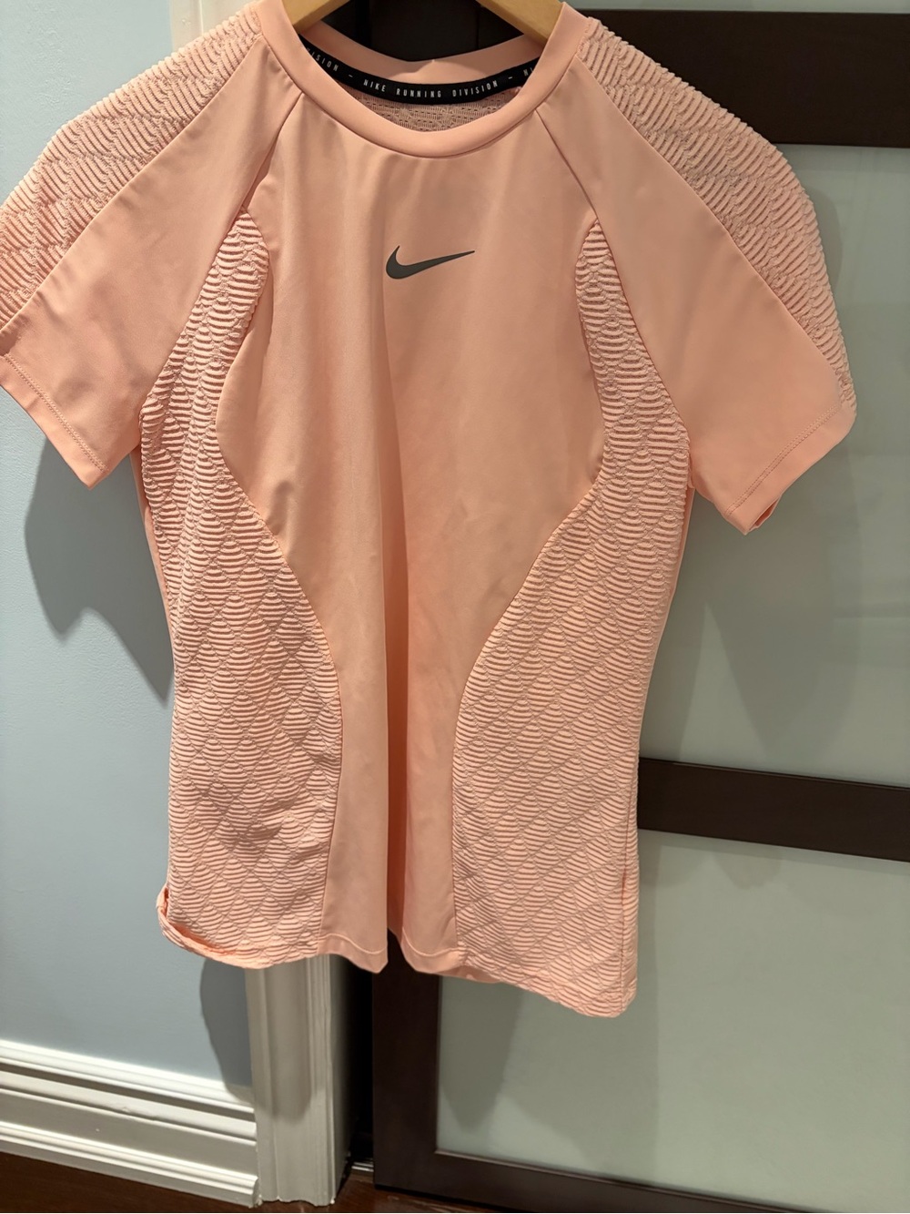 Nike Peach Athletic Short-Sleeve Training Tee